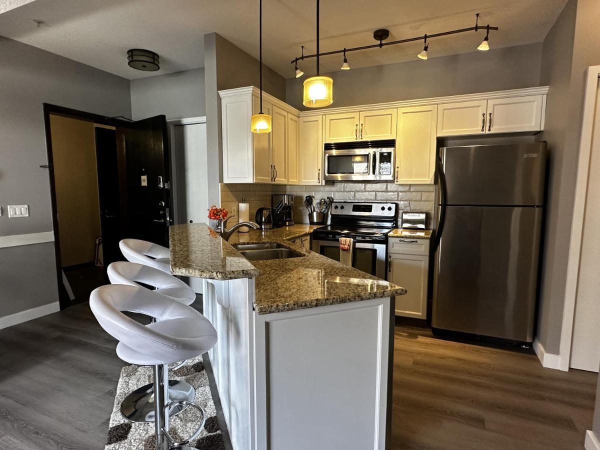 Luxury Two Queen Beds Condo - Grande Rockies Resort Indoor Parking Pool Hot Tub Gym كانمور المظهر الخارجي الصورة