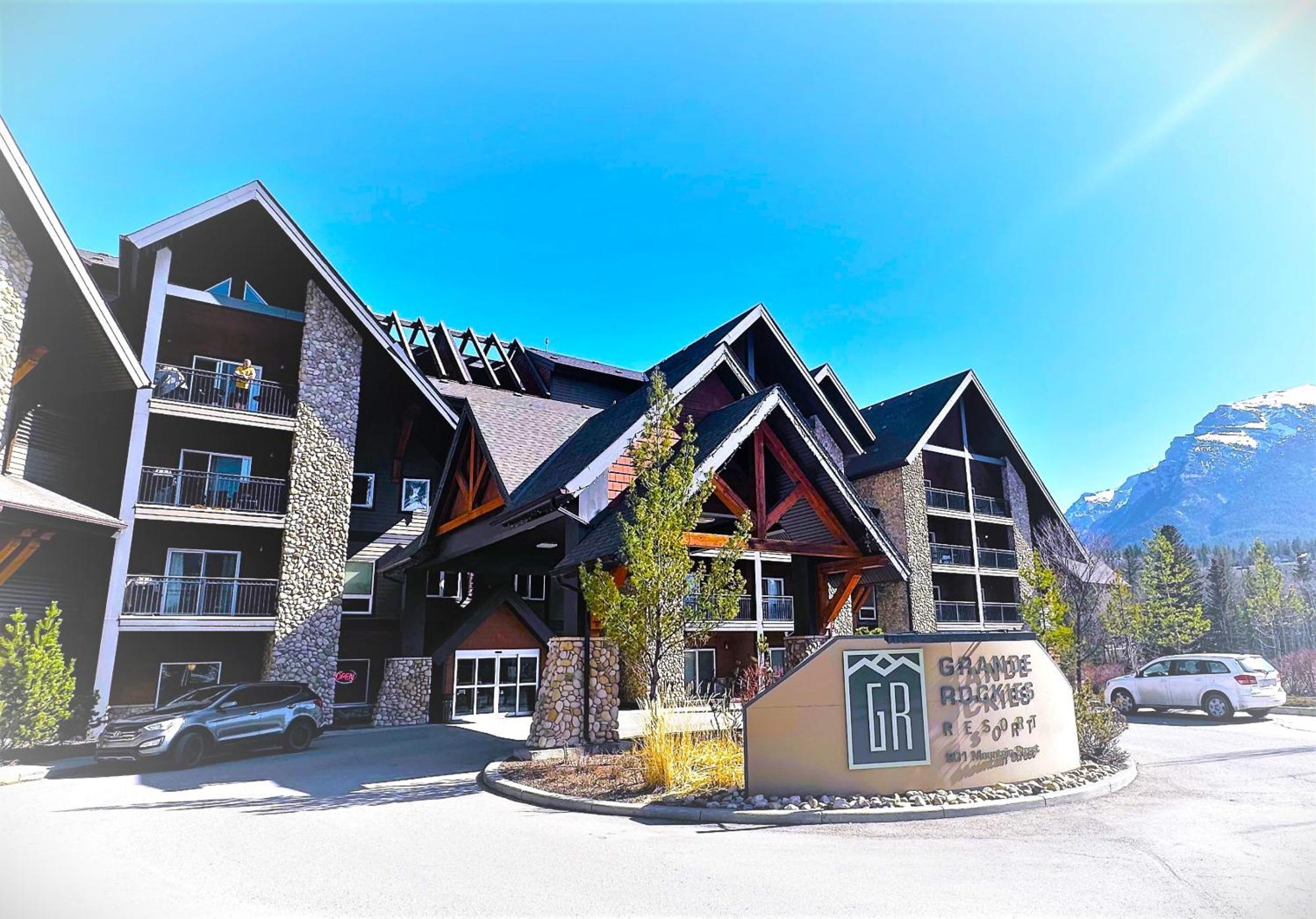 Luxury Two Queen Beds Condo - Grande Rockies Resort Indoor Parking Pool Hot Tub Gym كانمور المظهر الخارجي الصورة